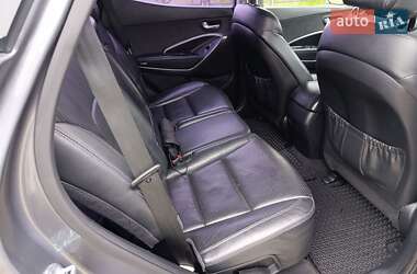 Внедорожник / Кроссовер Hyundai Santa FE 2012 в 
