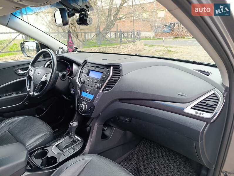 Внедорожник / Кроссовер Hyundai Santa FE 2012 в Белгороде-Днестровском