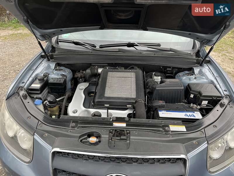 Позашляховик / Кросовер Hyundai Santa FE 2007 в Львові