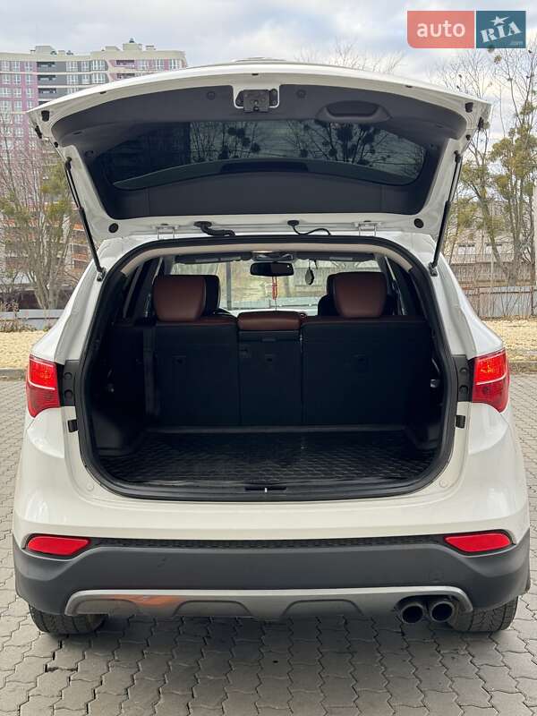 Внедорожник / Кроссовер Hyundai Santa FE 2013 в Львове