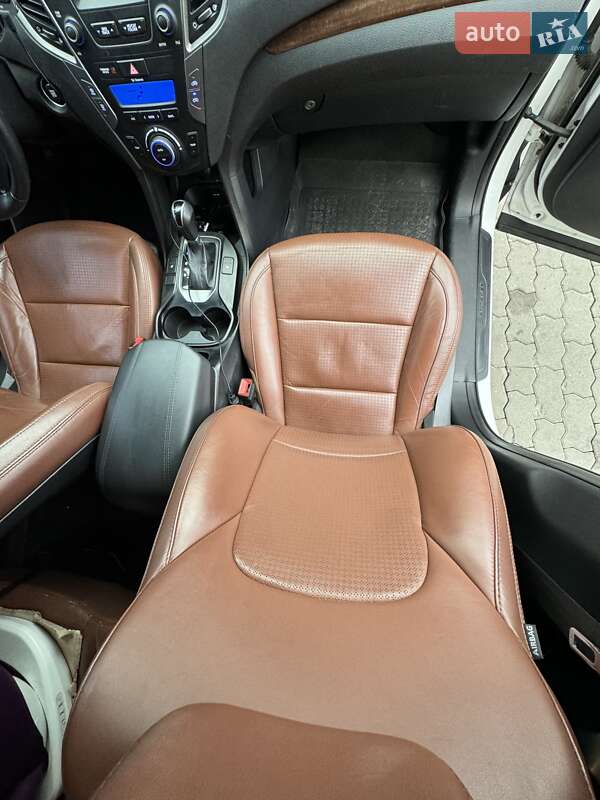 Внедорожник / Кроссовер Hyundai Santa FE 2013 в Львове