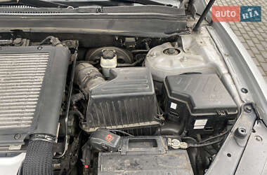 Позашляховик / Кросовер Hyundai Santa FE 2005 в 