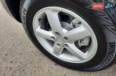Внедорожник / Кроссовер Hyundai Santa FE 2008 в 