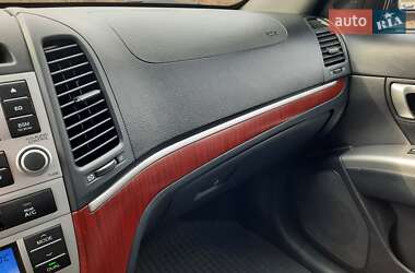 Внедорожник / Кроссовер Hyundai Santa FE 2008 в 