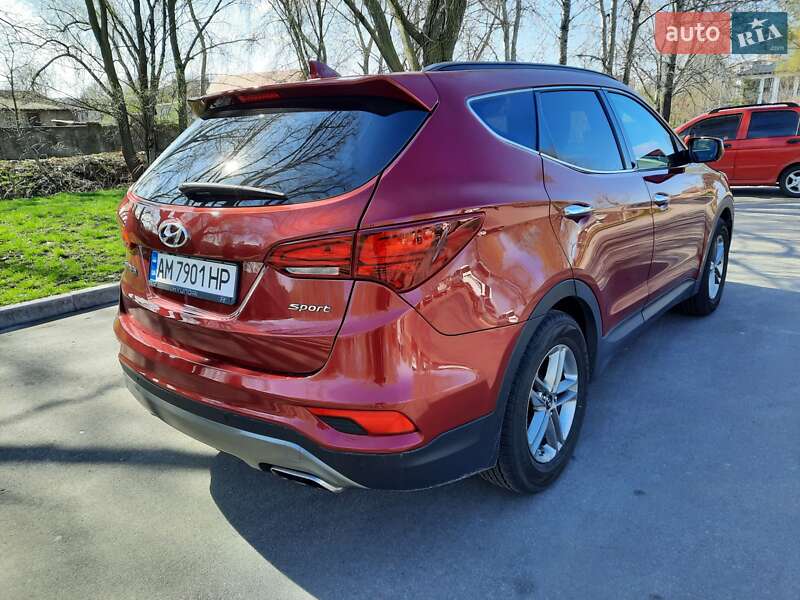 Позашляховик / Кросовер Hyundai Santa FE 2016 в Борисполі