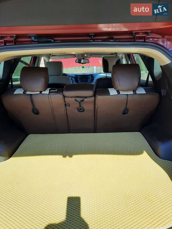 Позашляховик / Кросовер Hyundai Santa FE 2016 в Борисполі