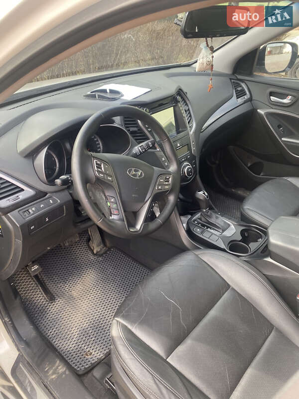 Внедорожник / Кроссовер Hyundai Santa FE 2014 в Дрогобыче
