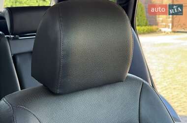 Внедорожник / Кроссовер Hyundai Santa FE 2012 в 