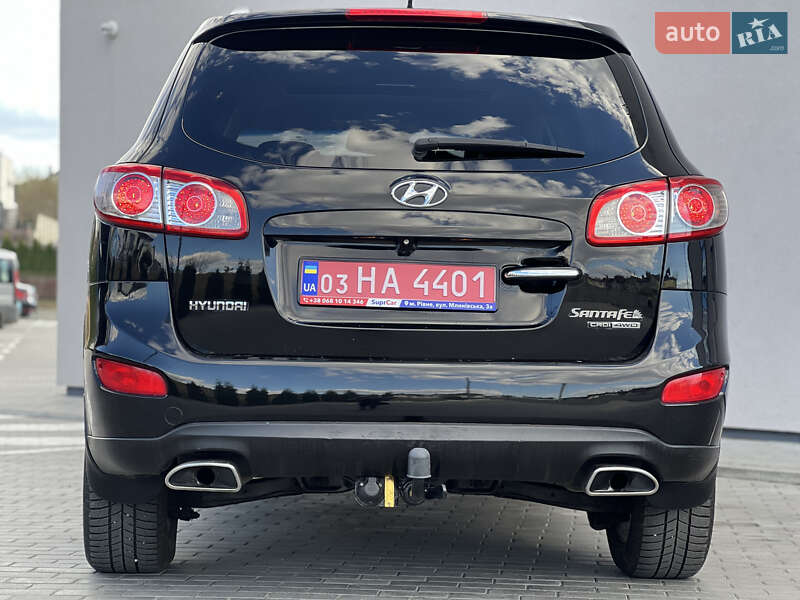 Внедорожник / Кроссовер Hyundai Santa FE 2010 в Ровно