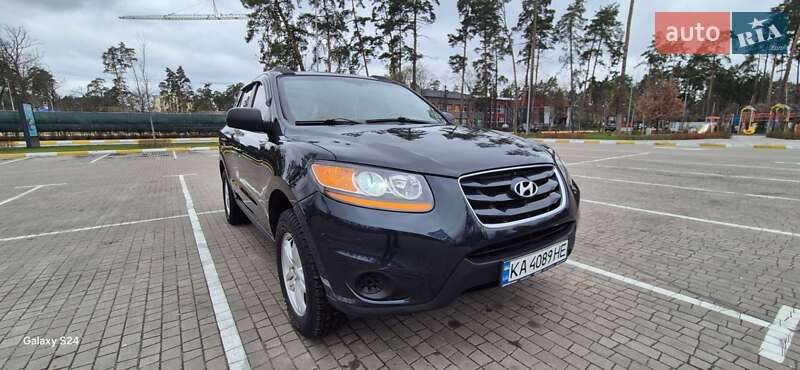 Позашляховик / Кросовер Hyundai Santa FE 2010 в Ірпені