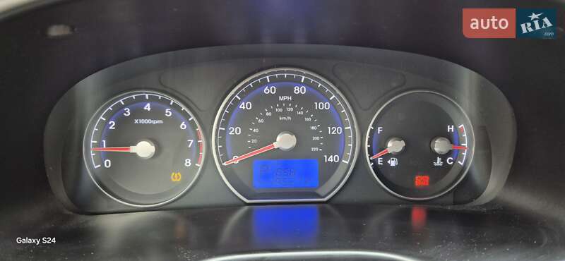 Позашляховик / Кросовер Hyundai Santa FE 2010 в Ірпені