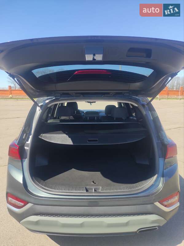 Позашляховик / Кросовер Hyundai Santa FE 2019 в Жашківу