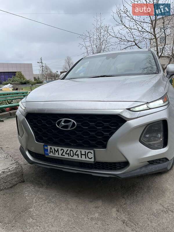 Внедорожник / Кроссовер Hyundai Santa FE 2019 в Житомире