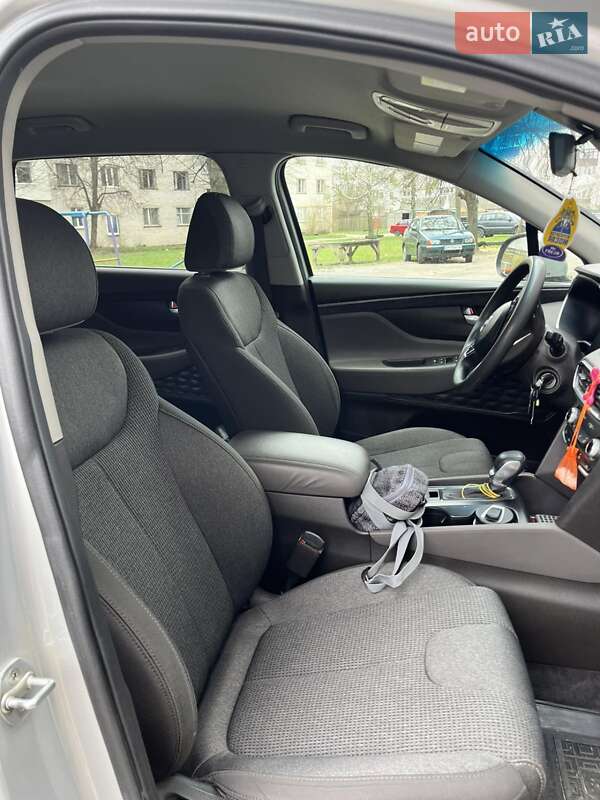 Внедорожник / Кроссовер Hyundai Santa FE 2019 в Житомире