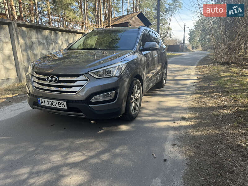 Внедорожник / Кроссовер Hyundai Santa FE 2014 в 