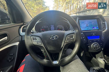 Внедорожник / Кроссовер Hyundai Santa FE 2014 в 