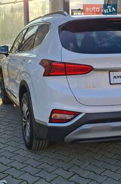 Внедорожник / Кроссовер Hyundai Santa FE 2019 в 