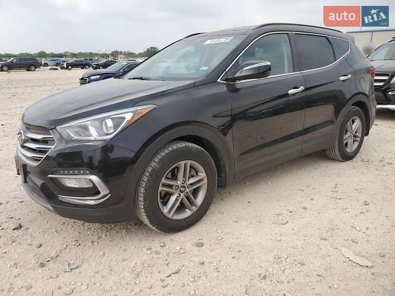 Внедорожник / Кроссовер Hyundai Santa FE 2018 в 