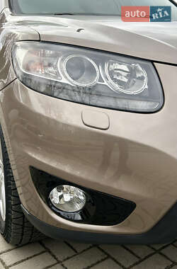 Внедорожник / Кроссовер Hyundai Santa FE 2011 в 