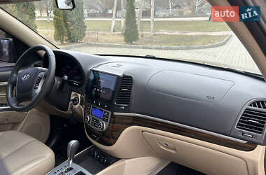 Внедорожник / Кроссовер Hyundai Santa FE 2011 в 
