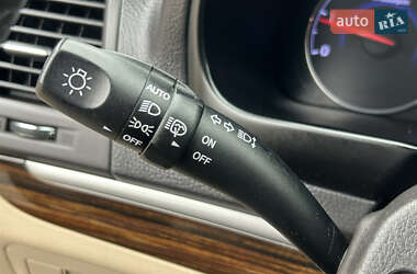 Внедорожник / Кроссовер Hyundai Santa FE 2011 в 