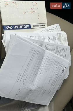 Внедорожник / Кроссовер Hyundai Santa FE 2011 в 