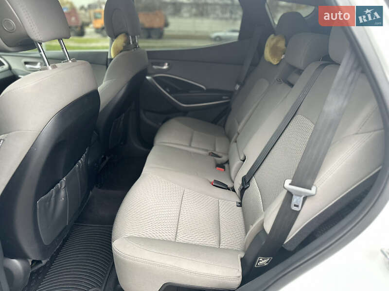 Позашляховик / Кросовер Hyundai Santa FE 2015 в Києві