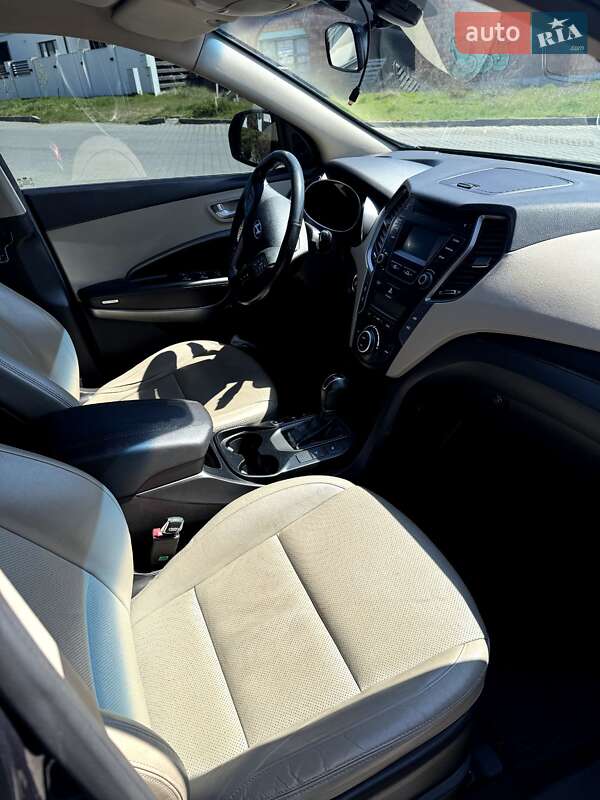 Позашляховик / Кросовер Hyundai Santa FE 2015 в Одесі