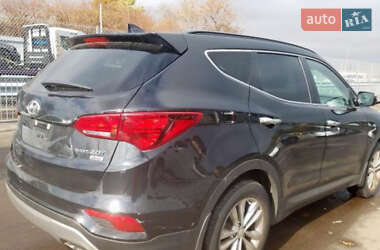 Внедорожник / Кроссовер Hyundai Santa FE 2016 в 