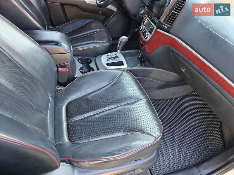 Позашляховик / Кросовер Hyundai Santa FE 2008 в Києві