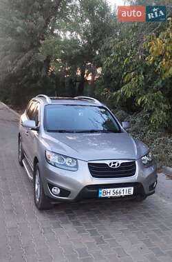 Позашляховик / Кросовер Hyundai Santa FE 2011 в 