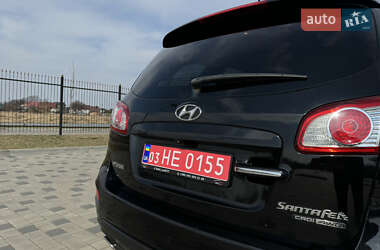 Внедорожник / Кроссовер Hyundai Santa FE 2011 в 