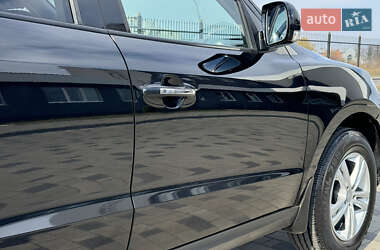 Внедорожник / Кроссовер Hyundai Santa FE 2011 в 