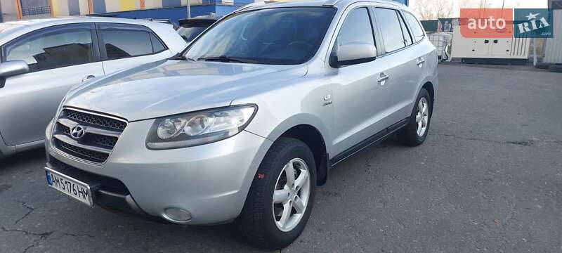 Внедорожник / Кроссовер Hyundai Santa FE 2007 в 