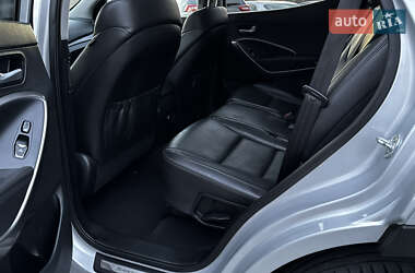 Внедорожник / Кроссовер Hyundai Santa FE 2013 в 
