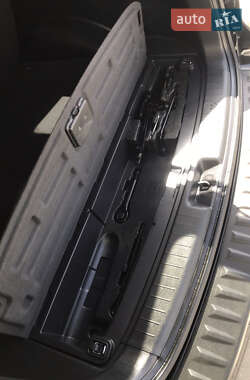 Внедорожник / Кроссовер Hyundai Santa FE 2008 в 