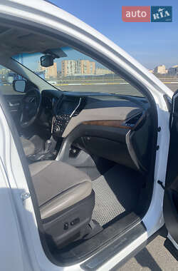 Внедорожник / Кроссовер Hyundai Santa FE 2017 в 