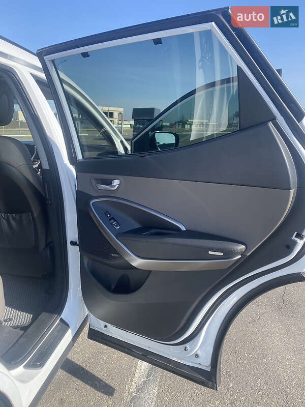 Позашляховик / Кросовер Hyundai Santa FE 2017 в Одесі