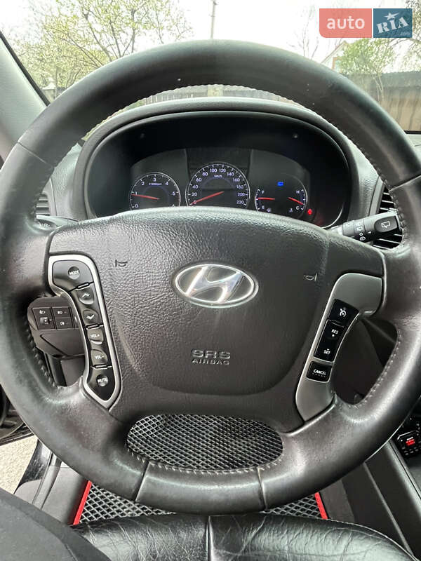 Внедорожник / Кроссовер Hyundai Santa FE 2010 в Коломые