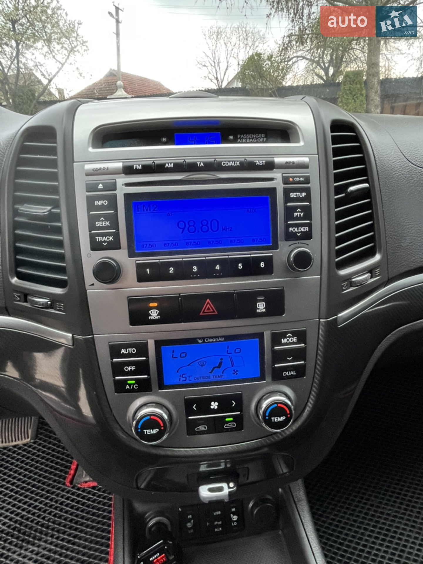 2010 Hyundai Santa Fe - мініатюра 25