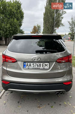 Внедорожник / Кроссовер Hyundai Santa FE 2012 в 