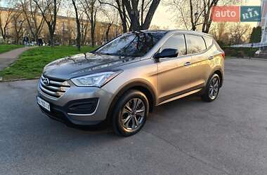 Позашляховик / Кросовер Hyundai Santa FE 2015 в 