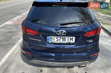 Внедорожник / Кроссовер Hyundai Santa FE 2017 в 
