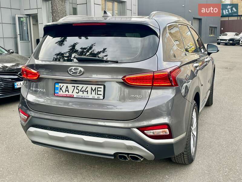 Внедорожник / Кроссовер Hyundai Santa FE 2019 в Киеве