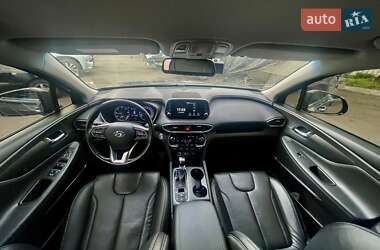Позашляховик / Кросовер Hyundai Santa FE 2019 в 