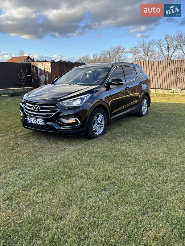 Внедорожник / Кроссовер Hyundai Santa FE 2016 в Тячеве фото 7 Внедорожник / Кроссовер Hyundai Santa FE 2016 в Тячеве