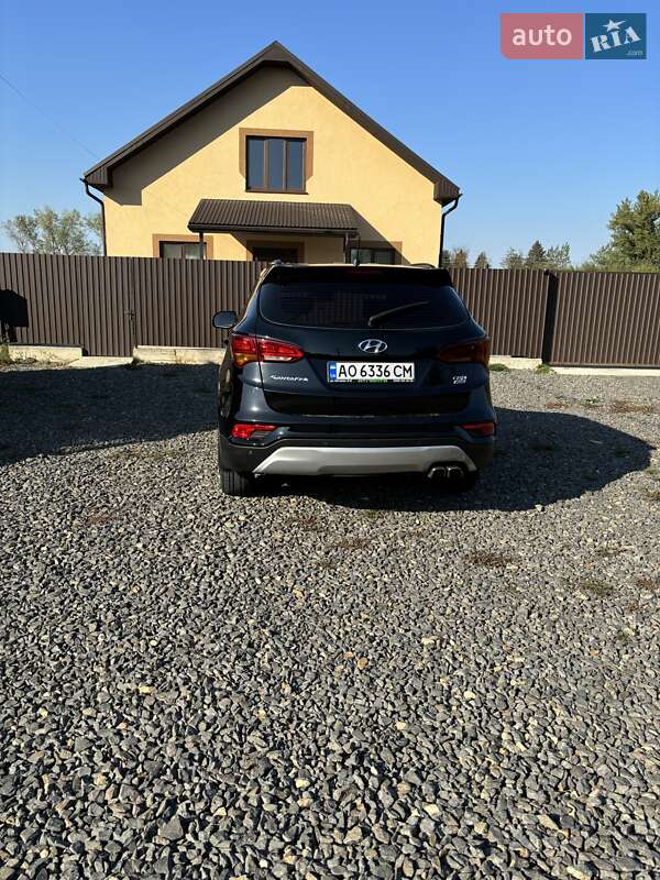 Внедорожник / Кроссовер Hyundai Santa FE 2016 в Тячеве фото 3 Внедорожник / Кроссовер Hyundai Santa FE 2016 в Тячеве