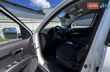 Позашляховик / Кросовер Hyundai Santa FE 2010 в 