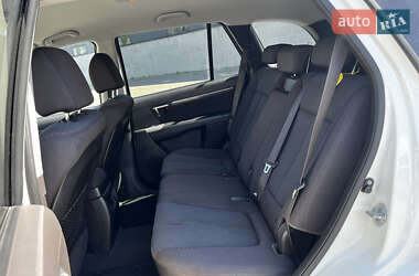 Позашляховик / Кросовер Hyundai Santa FE 2010 в 