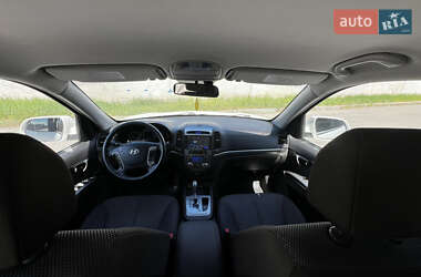 Позашляховик / Кросовер Hyundai Santa FE 2010 в 